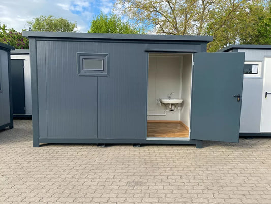 Sanitärbehälter für Menschen mit Behinderungen. Toilette mit Rampe (Ref: 3907)